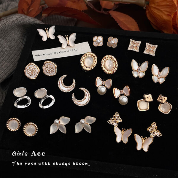 Wholesale Beimu flower shaped zircon butterfly earrings