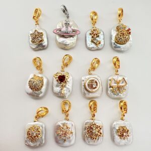 Wholesale Copper Gold-Plated Baroque Pearl Saturn Lucky Bag Maneki Neko Snowflake Pendant Necklace Clasp
