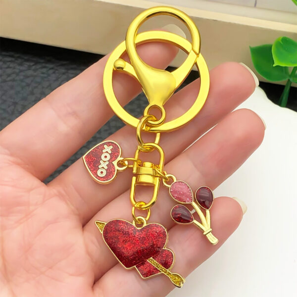 Wholesale Valentine's Day Oil Dripping Red Sprinkled Gold Keychain