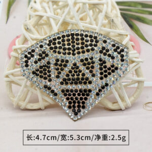 4.7cm * 5.3cm diamond