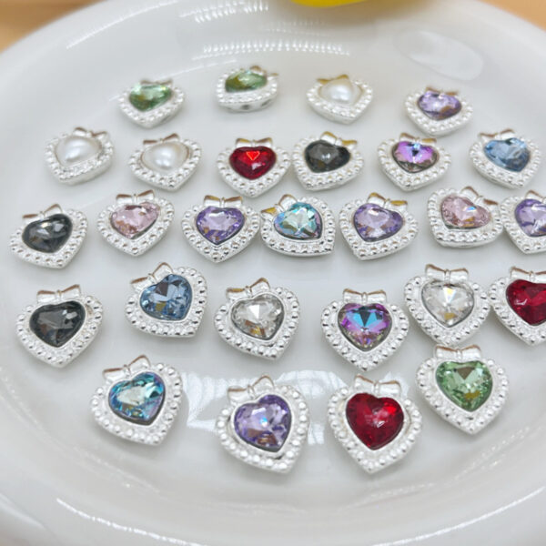 Wholesale Alloy Heart-Shaped Heart Eight-Hole Multi-Color Spacer Crystal Beads