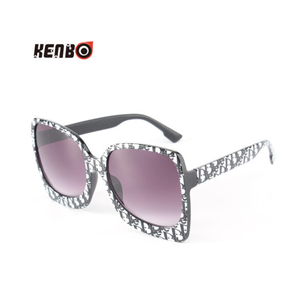 O1CN01hql6dc1FHBEU1KUCs_6000000000461-0-cib Wholesale Sunglasses with full frame, flower shaped frame colorful legs and irregular frames