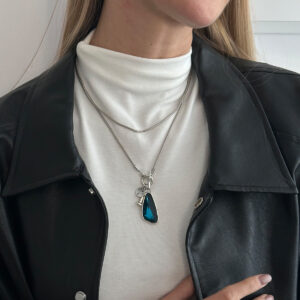 Necklace, white gold + green 7547