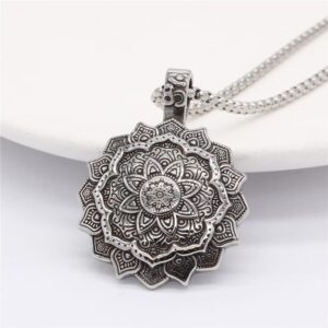 Ancient silver necklace/17