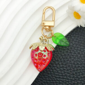 Wholesale Cute Strawberry Fruit with Leaves U-shaped Door Buckle keychain