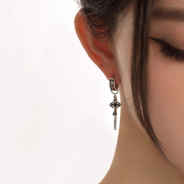 Wholesale European and American Gothic Style Retro Distressed Dark Cross Tassel Earrings High-End Light Luxury Punk Niche Earrings for Women