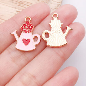 1 red oil dripping love watering bottle 21x18x1mm-1.3g-25169