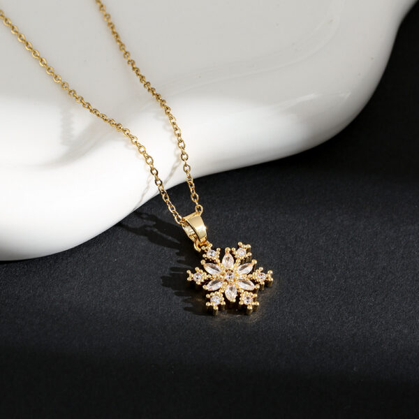 Wholesale Full Diamond Snowflake Titanium Steel Necklace for Women