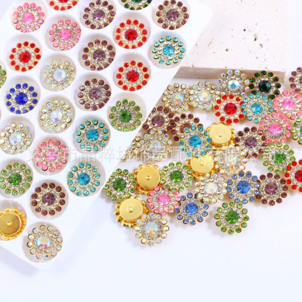 Wholesale 14mm round plum blossom holder glass three-layer flower lace drill plate mobile phone shell sticker drill DIY clothing hair accessories rhinestone