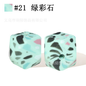 # 21 green colored stones / 14mm