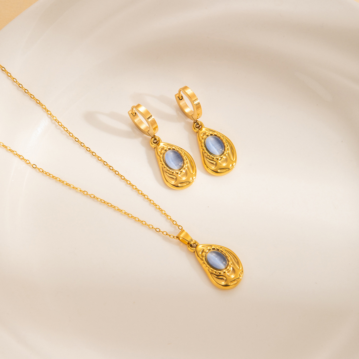 Wholesale Titanium Steel Jewelry Set Collarbone Necklace and Earrings