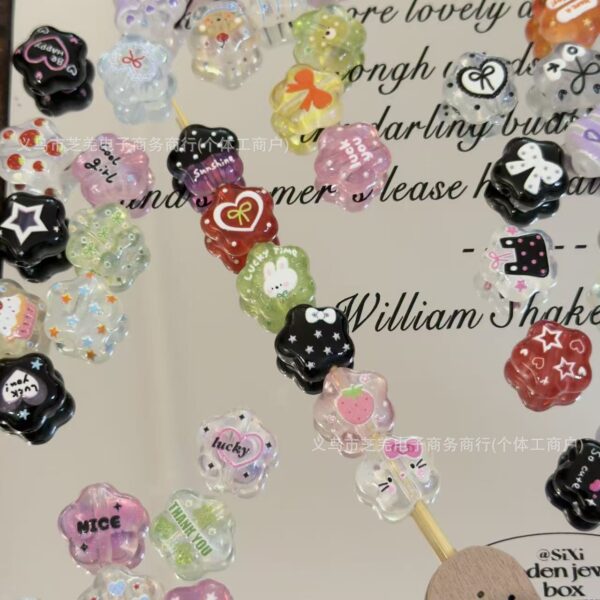 Wholesale 10pcs transparent embossed flower lucky bag acrylic beads
