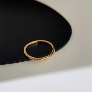 One size fits all thin zircon ring