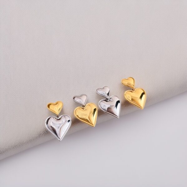 Wholesale Gold and silver contrasting pendant heart-shaped titanium steel earrings