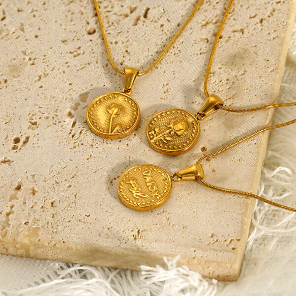 Wholesale Rose Flower Pendant Necklace Simple Titanium Steel Sunflower Necklace