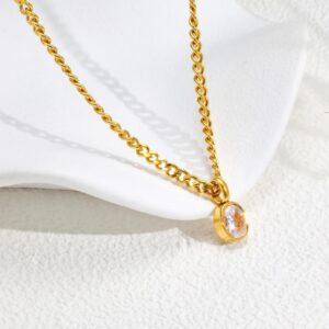 B315 Single Diamond Necklace Gold