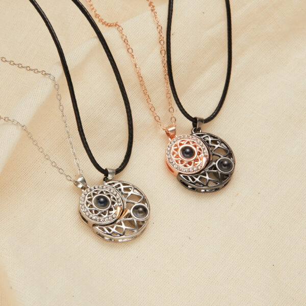 O1CN01jBzpVY1bDRdARv8Hc_952103431-0-cib Wholesale Sun Moon Circular Hollow Magnetic Valentine's Day Splicing Necklace Set