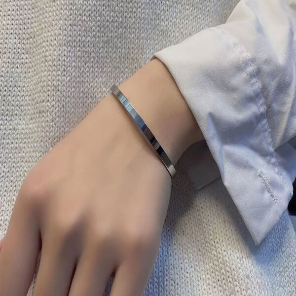 Wholesale Smooth stainless steel bracelet with plain ring