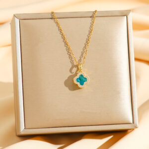 8788 four-leaf clover sky blue