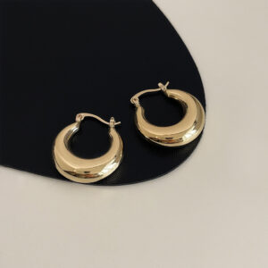 Lazy Hollow metal ear buckle