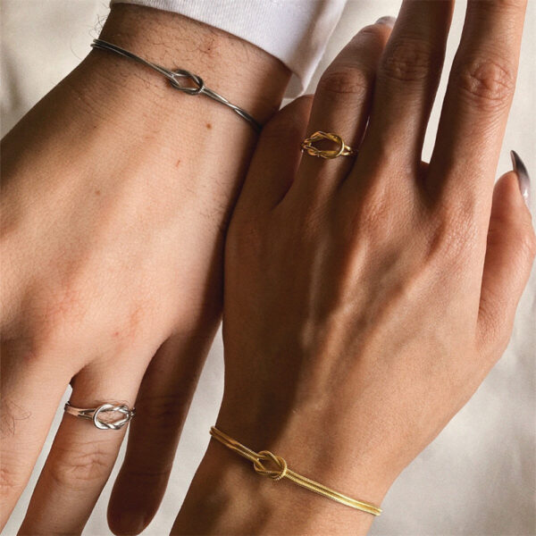 Wholesale Valentine's Day gift stainless steel knot snake chain bracelet hand knotted clavicle chain herringbone necklace ring gold plated