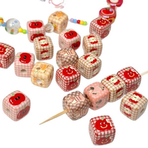 O1CN01jQQZQw279O86tOfIm_2218150947754-0-cib Wholesale Acrylic Cute Cartoon Ppy Apple Square Beaded DIY Handmade Beade