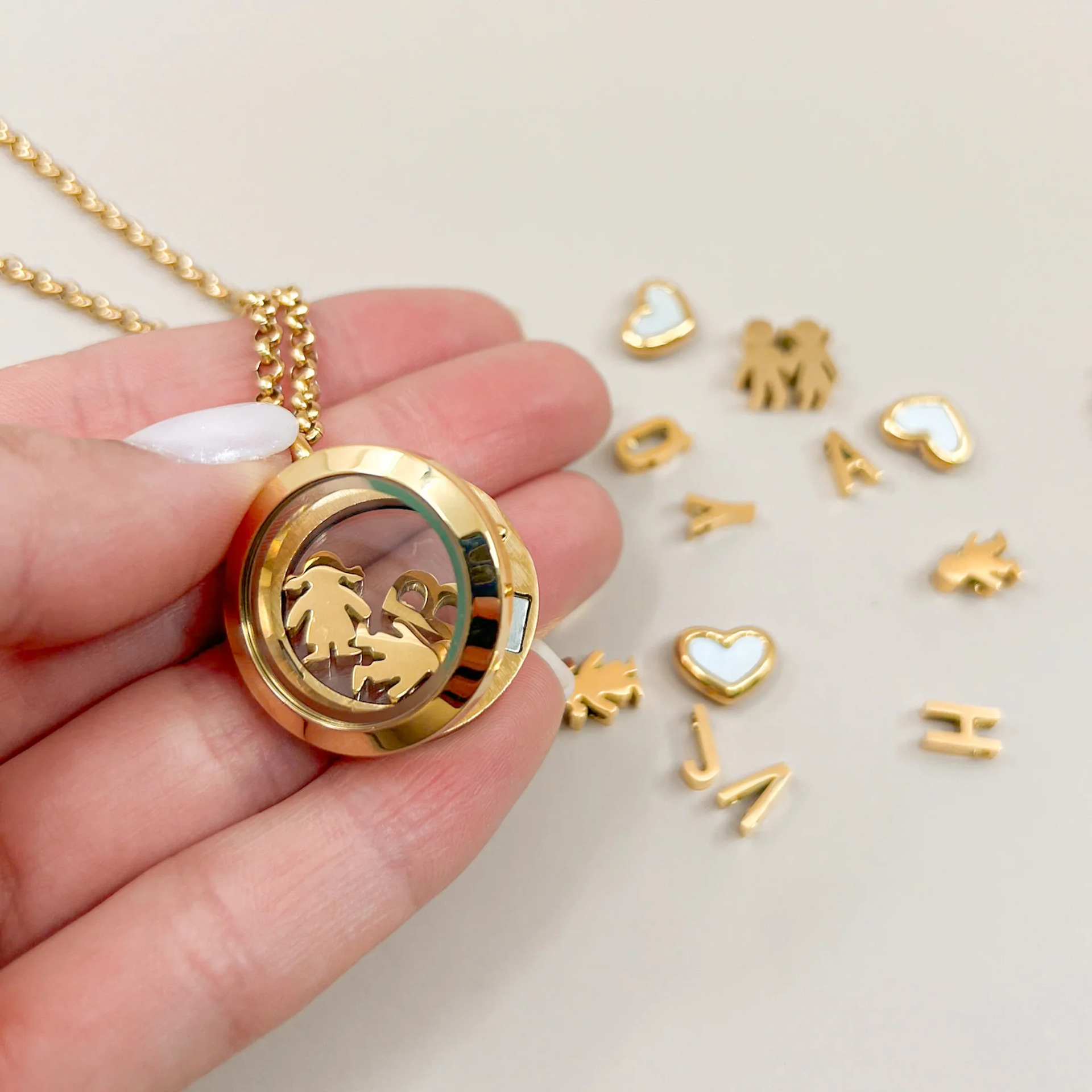 Wholesale box pendant item can be opened and closed necklace pendant