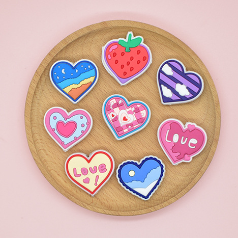 Wholesale Random 100pcs Valentine's Day Love Heart Cartoon Focal Beads