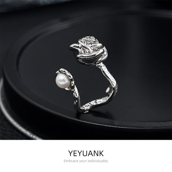 O1CN01jZ416W2KdEsTp0owb_2208490579579-0-cib Wholesale Rose-shaped inlaid glass bead clip-on earrings (for non-pierced ears)