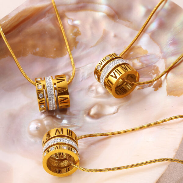 Wholesale Diamond-Encrusted Small Waist Pendant Stainless Steel Luxury Necklace