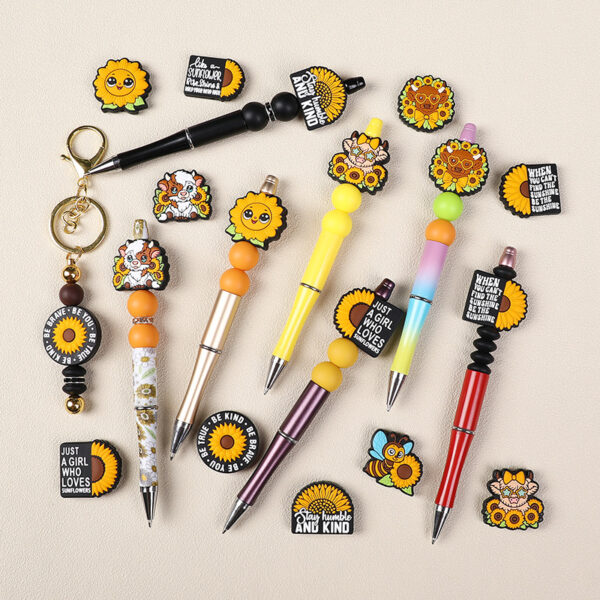 Wholesale 20pcs Sunflower Cartoon Highland Bull Focal Beads