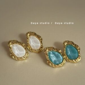 Wholesale Summer Super Fairy French Retro Shimmering Resin Earrings