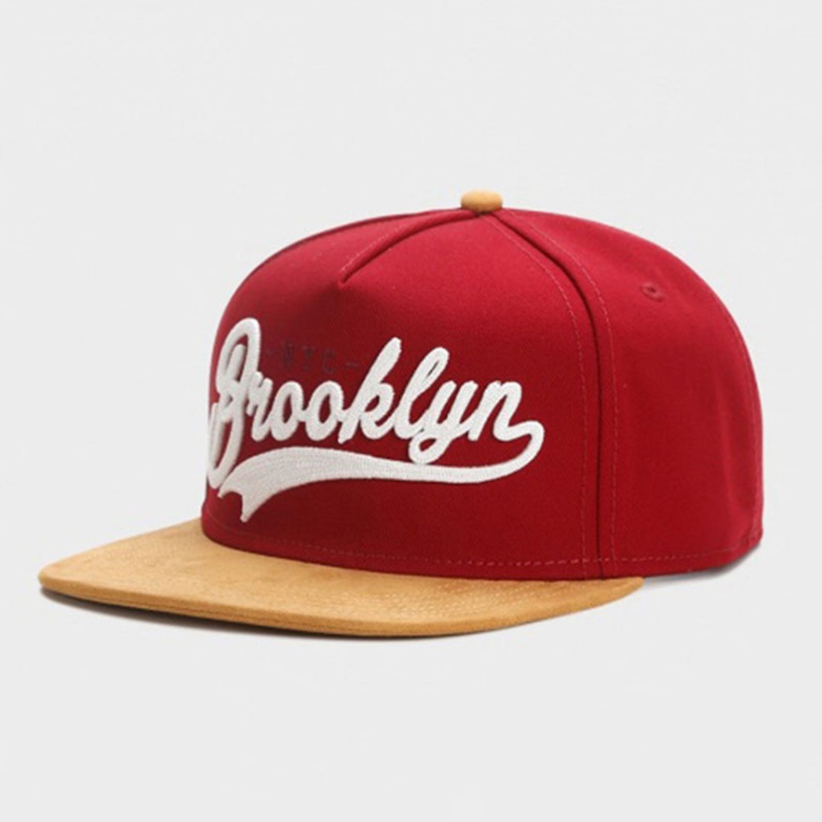 Wholesale Embroidered breathable sun shading baseball cap with letters