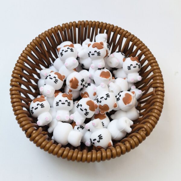 Wholesale 10pcs 3D White Kitten New Three-dimensional Silicone Cartoon DYI Beads