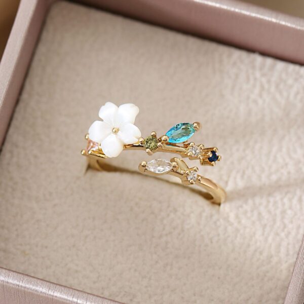 Wholesale Flower Open Ring for Women with Micro-Set Zircon