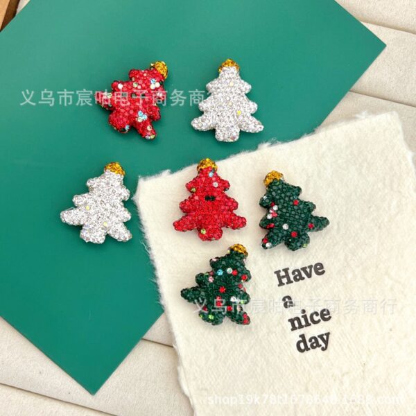 Wholesale Fully-decorated ceramic Christmas tree with multi-colored beads