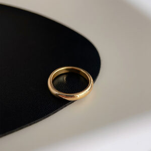 One size fits all plain ring