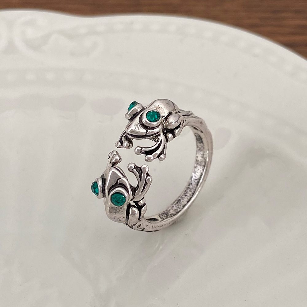 Wholesale Sier and gold diverse frog retro animal ring
