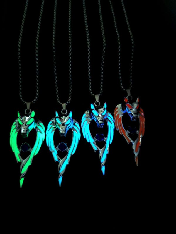 O1CN01kRp3uU2IVKc3YaH3b_3919529291-0-cib Wholesale Luminous Wolf Totem Wolf King Luminous Necklace