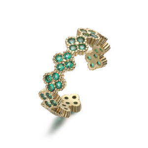 Golden green diamond four leaf clover ring