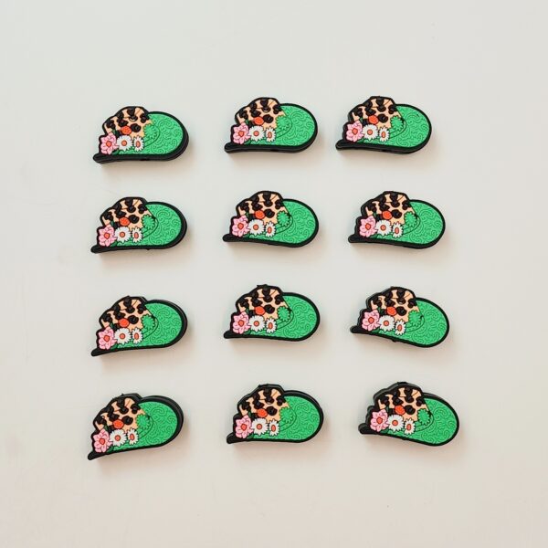 O1CN01kWj5ck2FO3f3YxWWo_2216349148869-0-cib Wholesale Western Style Flower Cowboy Hat Silicone Beads