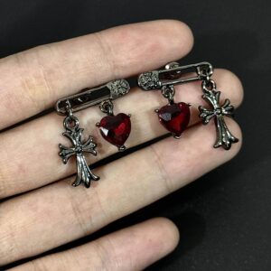 Single heart-shaped zircon cross earring