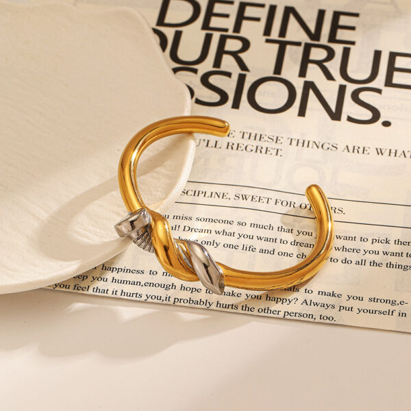 Wholesale Stainless steel polished screw gold-tone open bangle