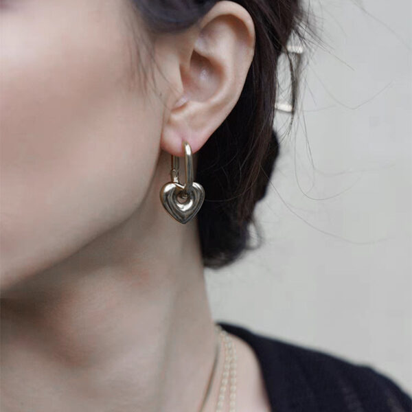 Wholesale Heart U-Shaped Small Lock Shape Earrings