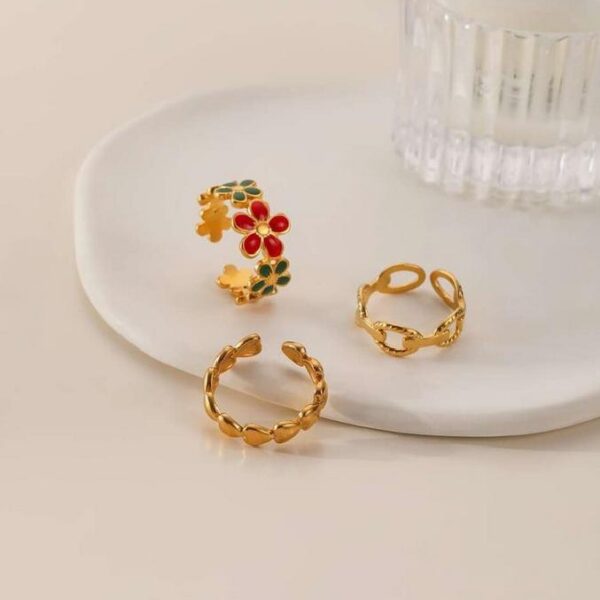 Wholesale Stainless steel enamel drip oil colored flower heart titanium steel ring