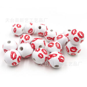 Red lips on white background / 16mm (hole 4mm)