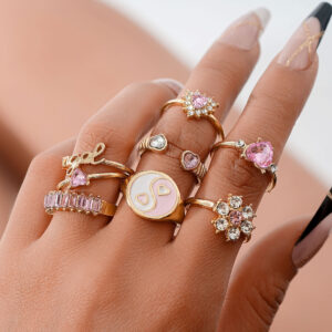 Wholesale Retro Dot Diamond Love Black Gemstone Dripping Oil Bagua Piece Set Ring