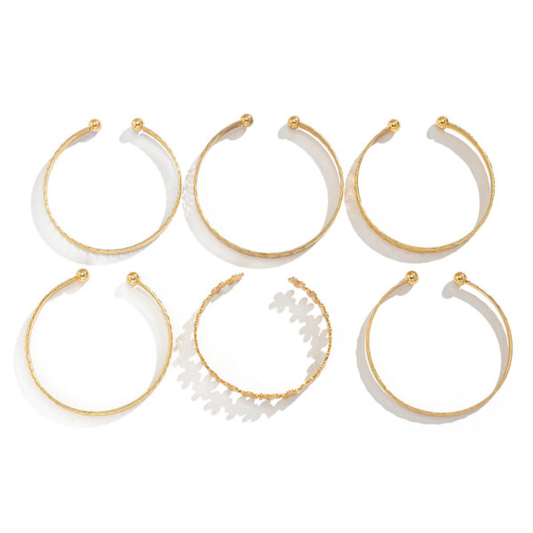 Wholesale sweet cool carved pattern flower bracelet metal texture stacked bracelet