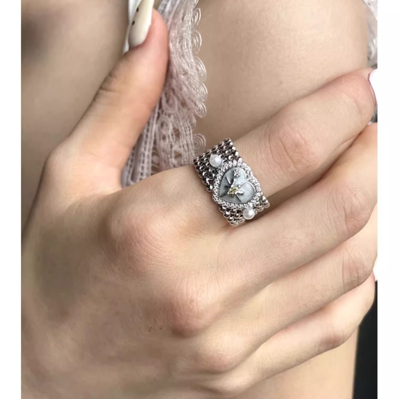 Wholesale Love wide pearl hexagonal star adjustable ring with an opening