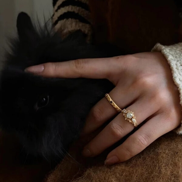 Wholesale Palace Style Full Diamond and Wire-drawing Carving Gold Ring